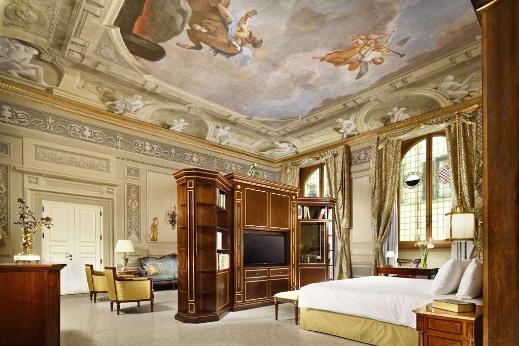 Hotel Palazzo Portinari Salviati Residenza D'Epoca Florenz Zimmer foto