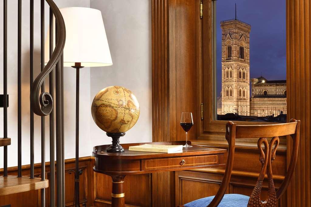 Hotel Palazzo Portinari Salviati Residenza D'Epoca Florenz Zimmer foto