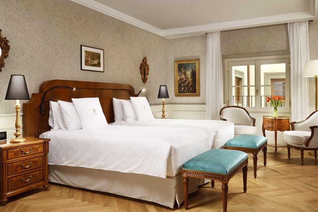 Hotel Palazzo Portinari Salviati Residenza D'Epoca Florenz Zimmer foto
